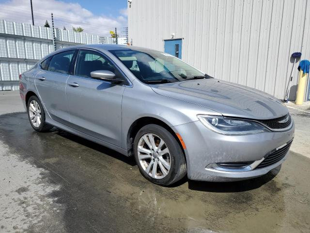 70028824-2016-chrysler-200_4