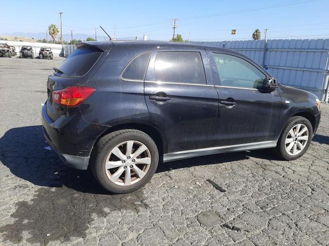 70041133-2014-mitsubishi-outlander_3