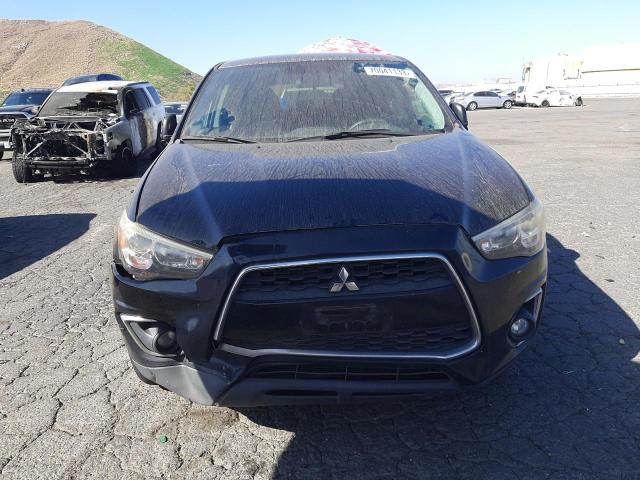 70041133-2014-mitsubishi-outlander_5