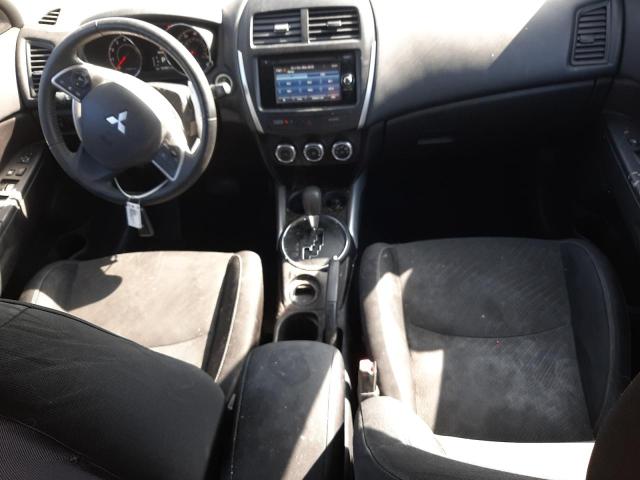 70041133-2014-mitsubishi-outlander_8