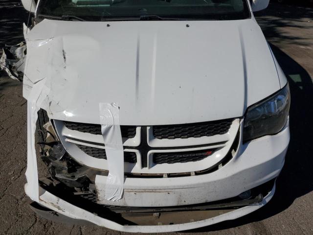 70067444-2017-dodge-caravan_12