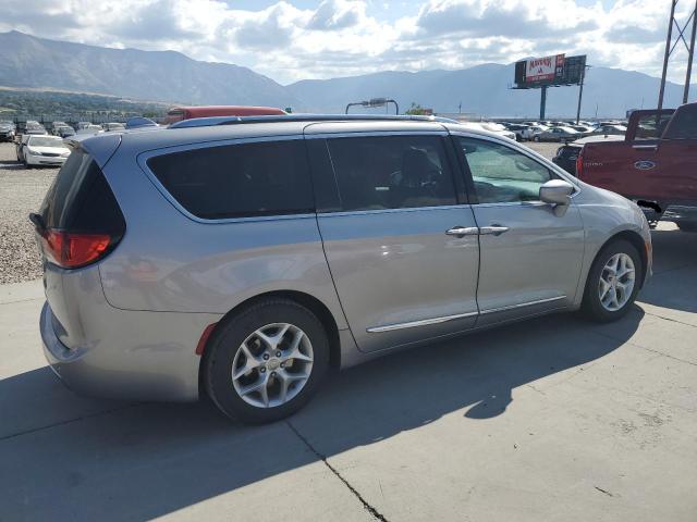 70134804-2018-chrysler-pacifica_3