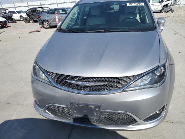 70134804-2018-chrysler-pacifica_5