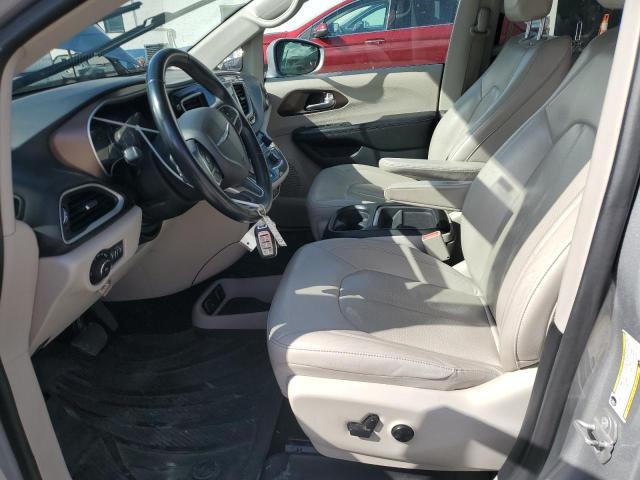 70134804-2018-chrysler-pacifica_7
