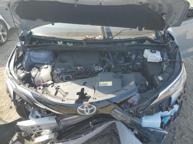 70200854-2023-toyota-sienna_12