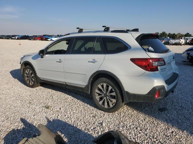 70311714-2018-subaru-outback_2