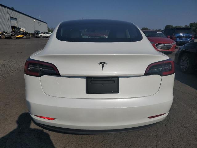 70461524-2023-tesla-model-3_6