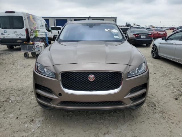 70477774-2017-jaguar-f-pace_5