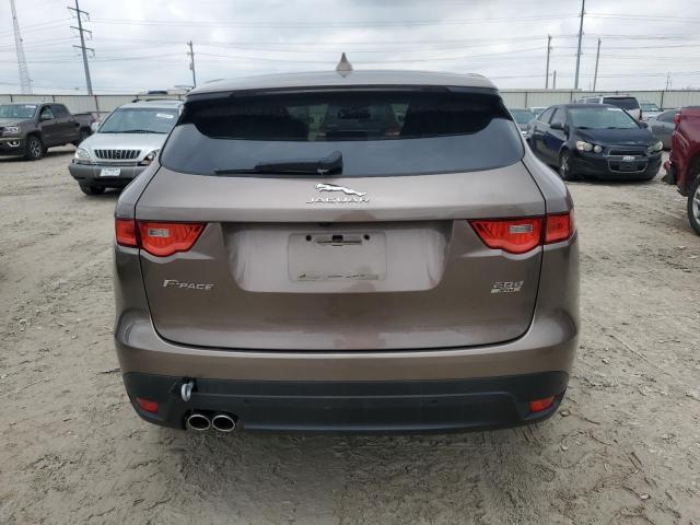 70477774-2017-jaguar-f-pace_6