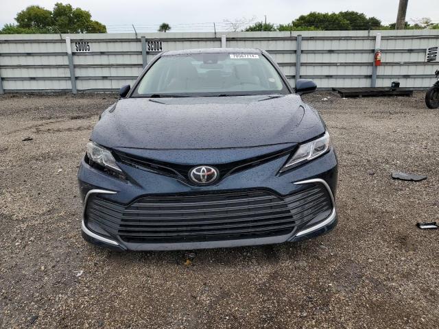 70567714-2021-toyota-camry_5