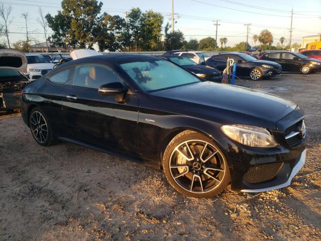 70780844-2017-mercedes-benz-c-class_4