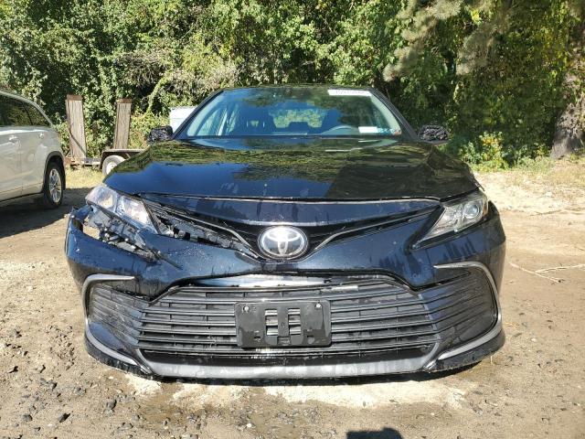 70970944-2021-toyota-camry_5