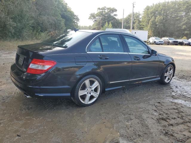 71042284-2011-mercedes-benz-c-class_3