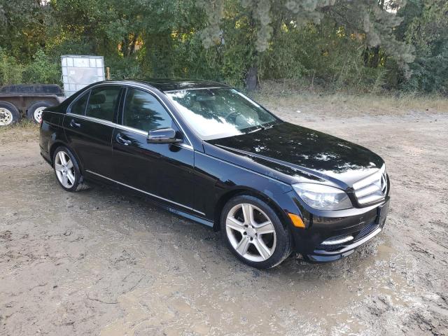 71042284-2011-mercedes-benz-c-class_4