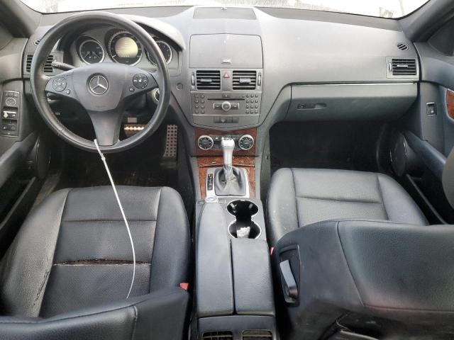 71042284-2011-mercedes-benz-c-class_8