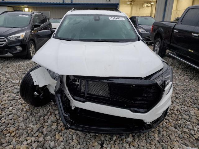 71048653-2022-gmc-terrain_5