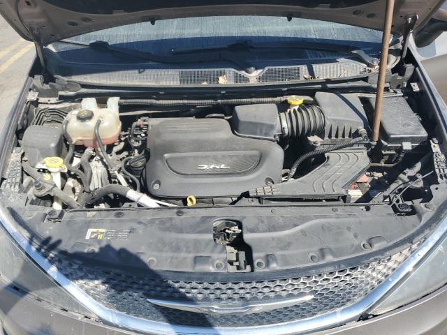 71187694-2017-chrysler-pacifica_12