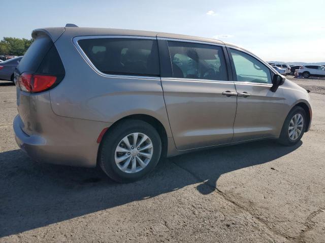 71187694-2017-chrysler-pacifica_3