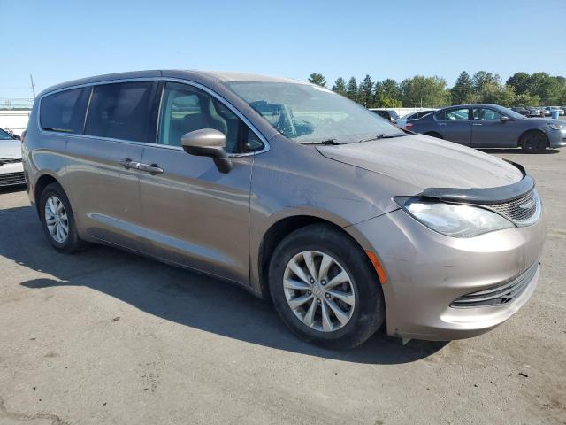 71187694-2017-chrysler-pacifica_4