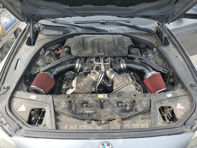 71413484-2013-bmw-m5_11