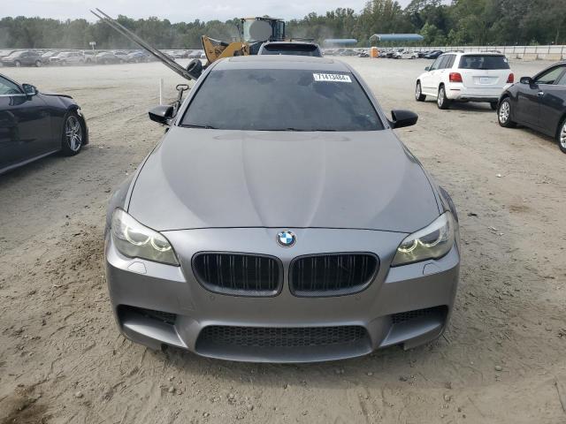 71413484-2013-bmw-m5_5