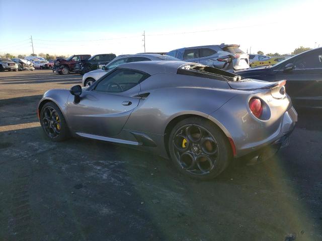 71658983-2016-alfa-romeo-4c_2