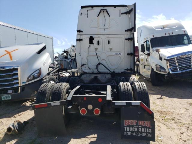 71696743-2017-freightliner-all-other_9