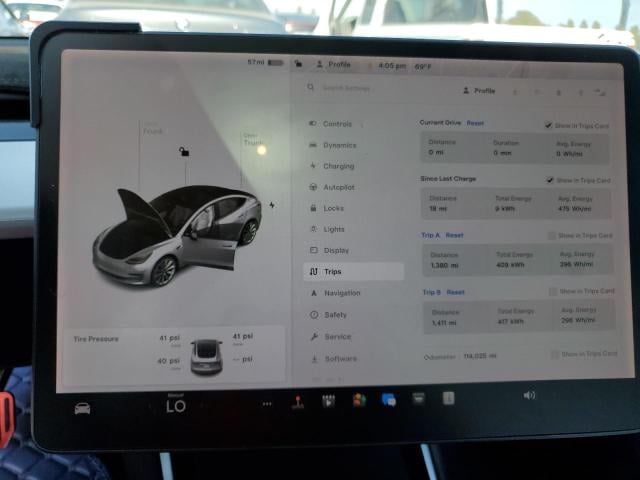 71993494-2018-tesla-model-3_9