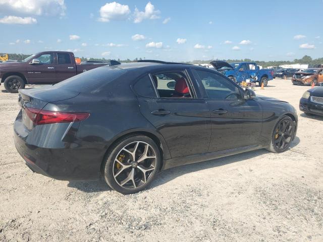 72022264-2019-alfa-romeo-giulia_3