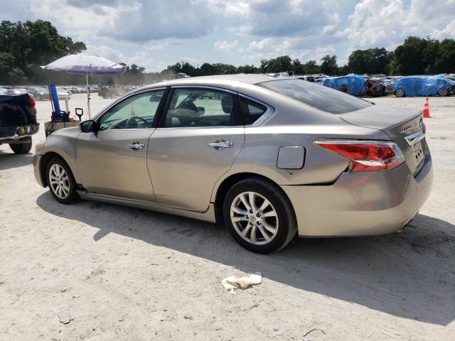 72086174-2013-nissan-altima_2