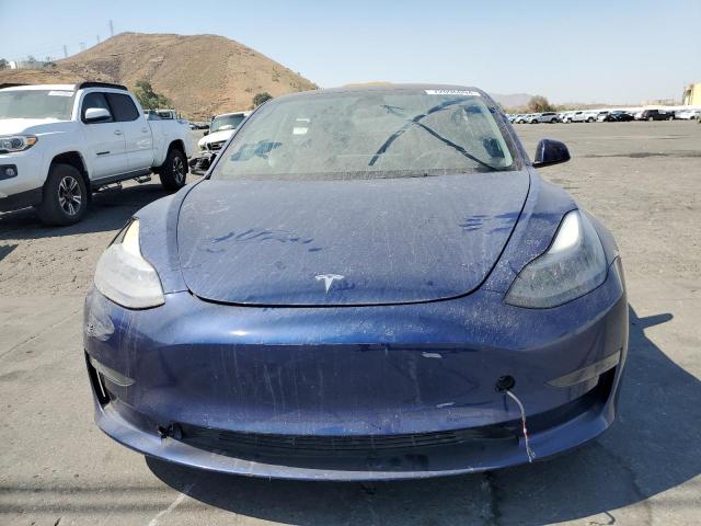 72096094-2022-tesla-model-3_5