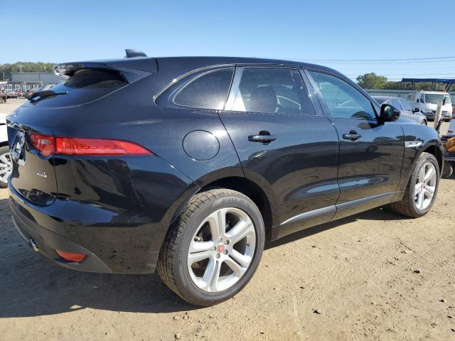 72154273-2017-jaguar-f-pace_3