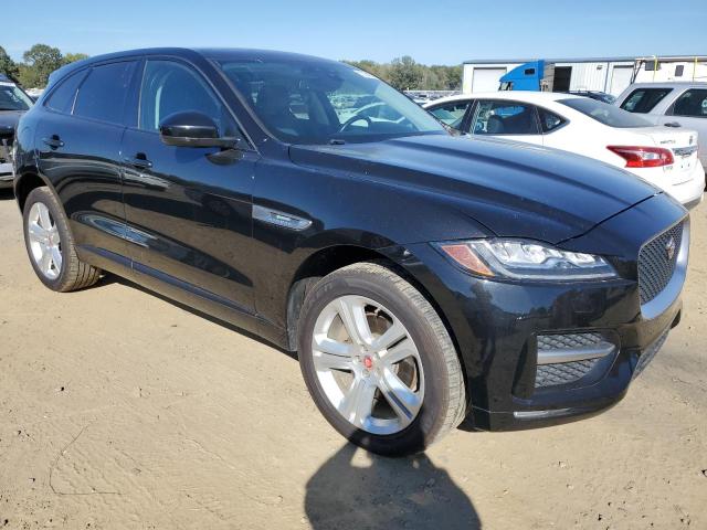 72154273-2017-jaguar-f-pace_4