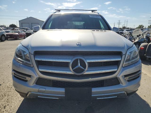 72261654-2015-mercedes-benz-gl-class_5