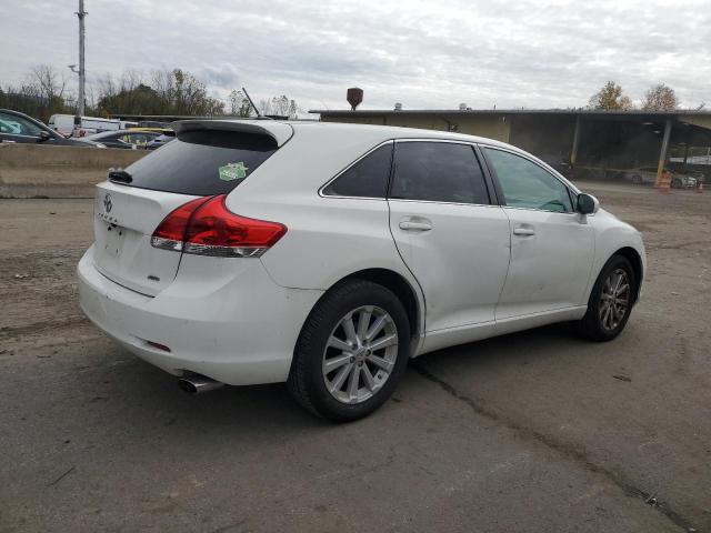 72428193-2010-toyota-venza_3