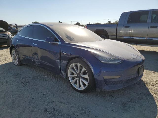 72448094-2020-tesla-model-3_4