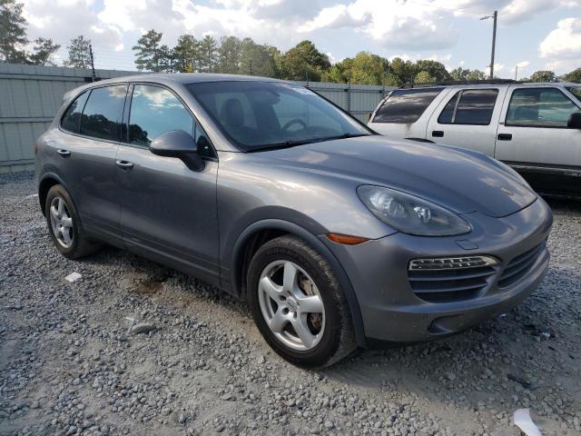 72448704-2011-porsche-cayenne_4