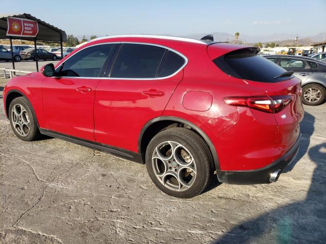 72650763-2018-alfa-romeo-stelvio_2