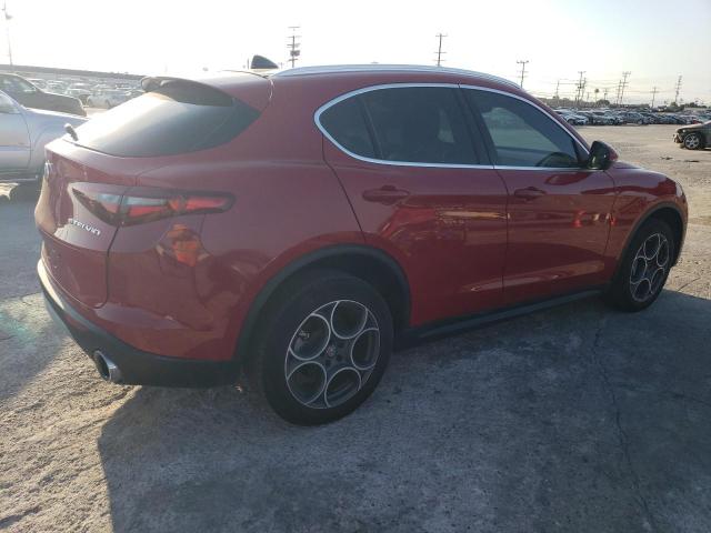 72650763-2018-alfa-romeo-stelvio_3