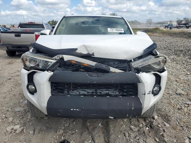 72718644-2015-toyota-4runner_5