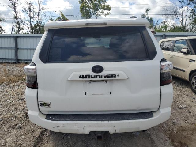 72718644-2015-toyota-4runner_6