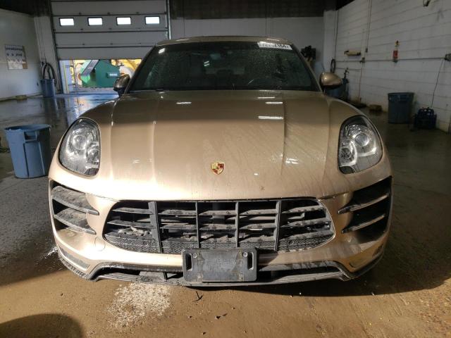 72782164-2015-porsche-macan_5