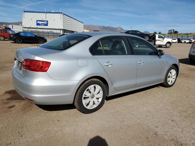 72813074-2012-volkswagen-jetta_3