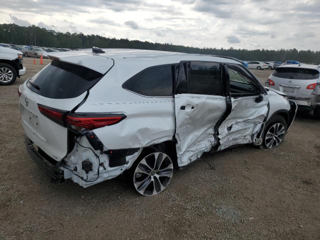 72986954-2022-toyota-highlander_3