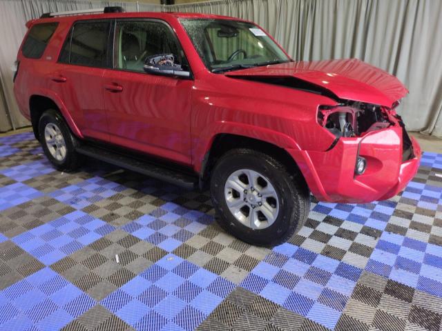 73033634-2023-toyota-4runner-se_4