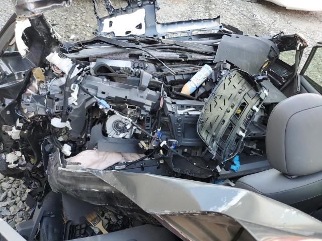 73083343-2012-toyota-prius_8