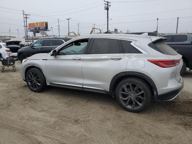 73132834-2019-infiniti-qx50_2