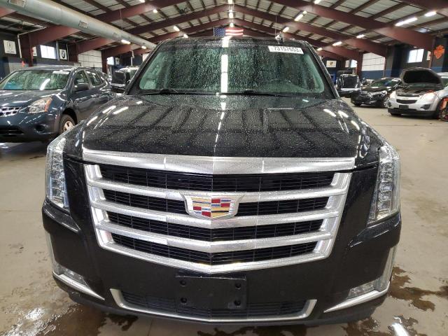 73157653-2018-cadillac-escalade_5