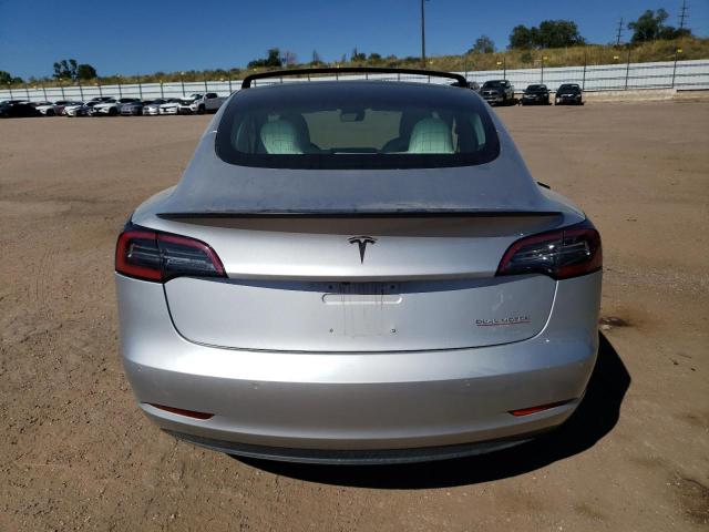 73166904-2018-tesla-model-3_6