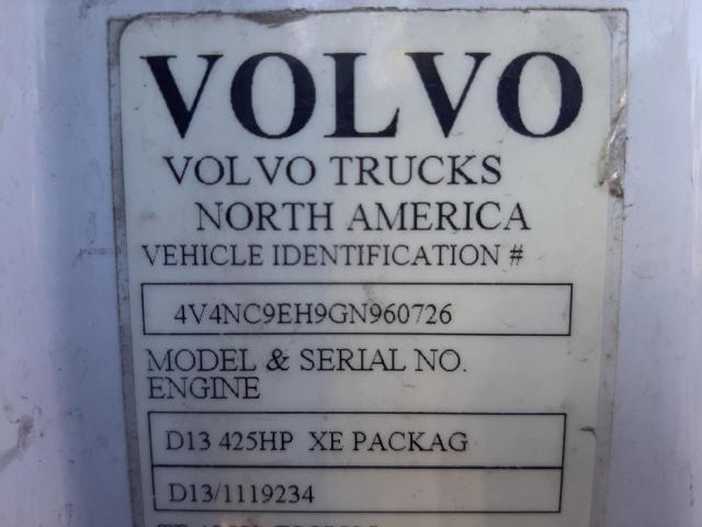 73182433-2016-volvo-vn_10